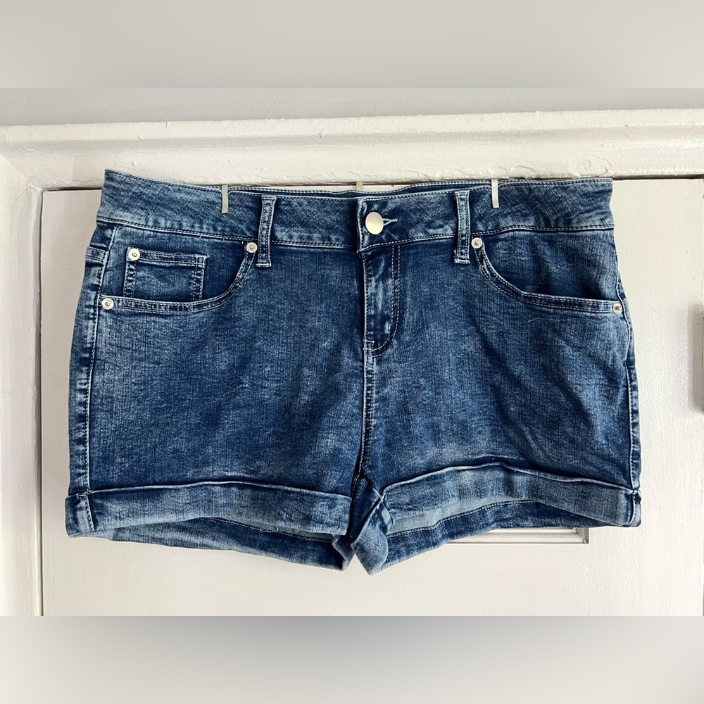 No Boundaries Shorts